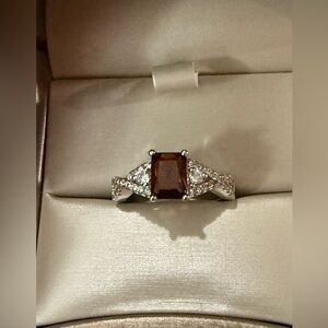 Elegant Silver and Brown Gemstone Ring
